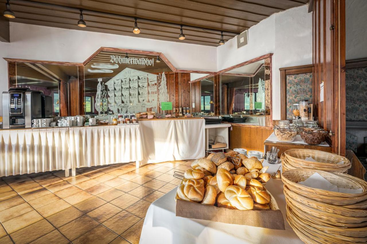 Hotel Boehmerwaldhof อุลริสแบร์ก ภายนอก รูปภาพ