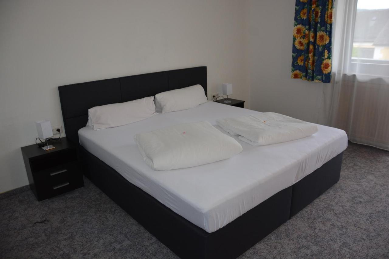 Hotel Boehmerwaldhof อุลริสแบร์ก ภายนอก รูปภาพ
