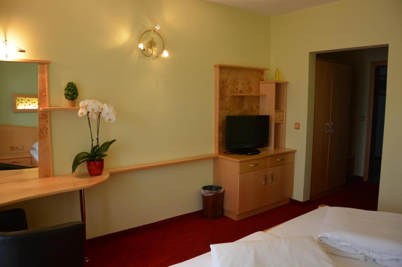 Hotel Boehmerwaldhof อุลริสแบร์ก ภายนอก รูปภาพ