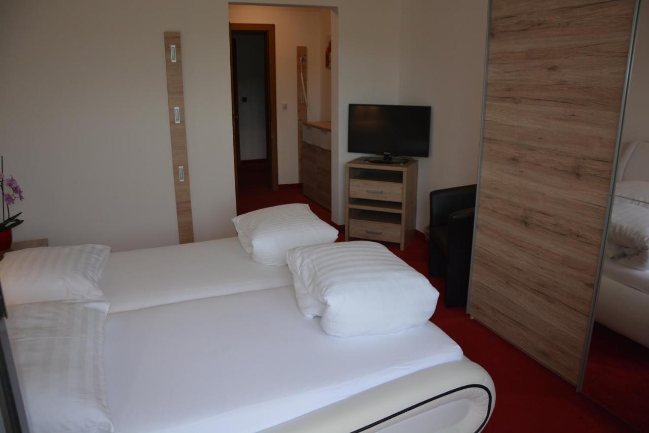 Hotel Boehmerwaldhof อุลริสแบร์ก ภายนอก รูปภาพ
