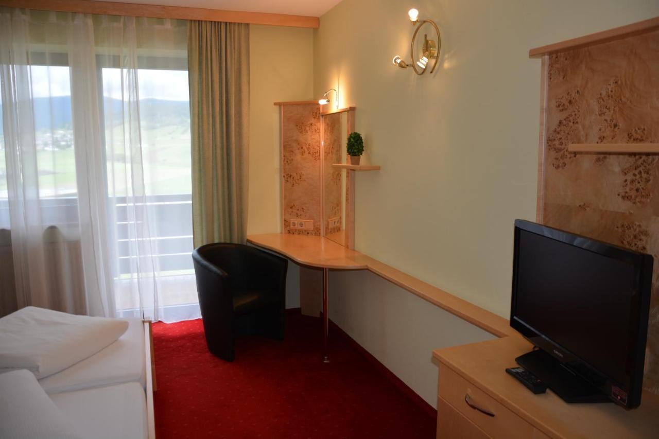 Hotel Boehmerwaldhof อุลริสแบร์ก ภายนอก รูปภาพ